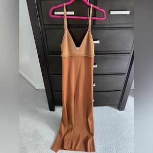 Emory park BROWN SLEEVELESS CONTRAST KNIT MIDI DRESS